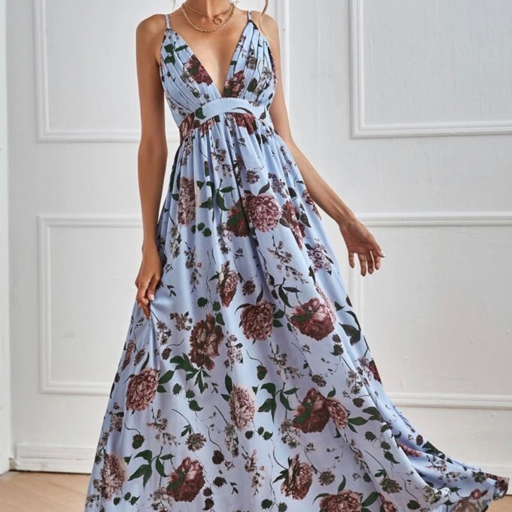 backless floral maxi dress - Picture 9 of 9
